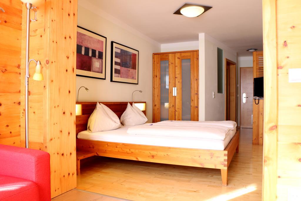 Hotel Binggl Маутерндорф Екстер'єр фото