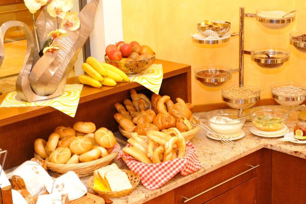 Hotel Binggl Маутерндорф Екстер'єр фото