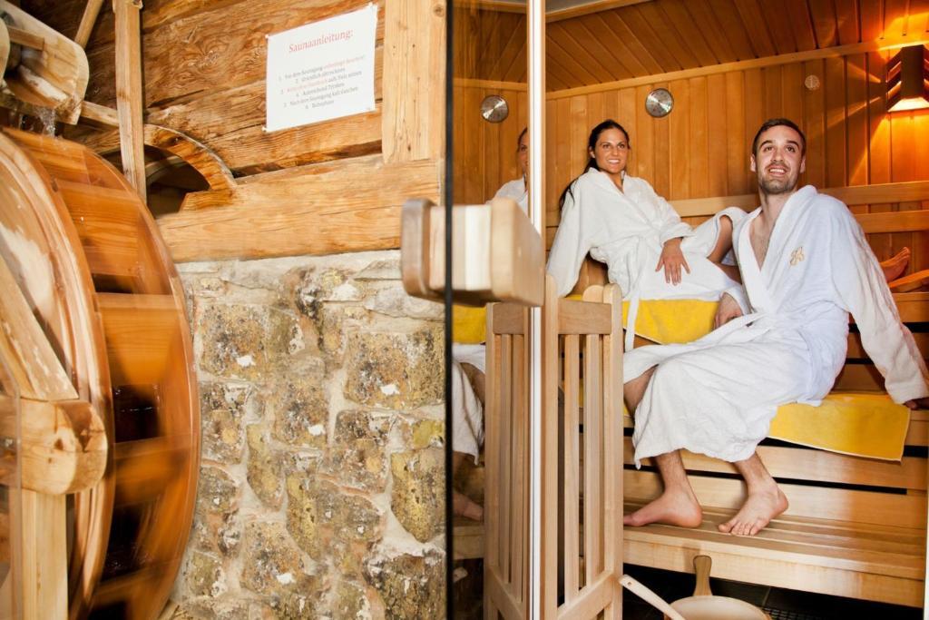 Hotel Binggl Маутерндорф Екстер'єр фото